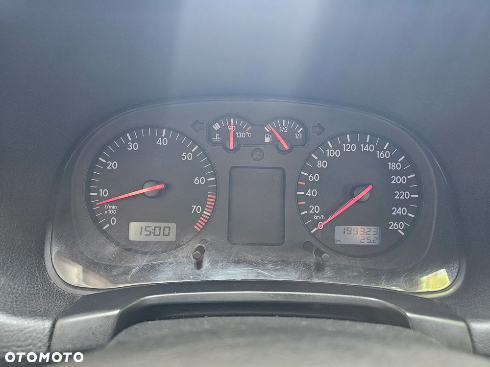 Volkswagen Golf 1.6 Basis - 10