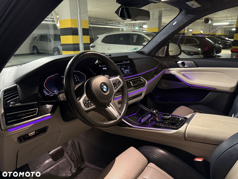 BMW X7 M50i sport - 13