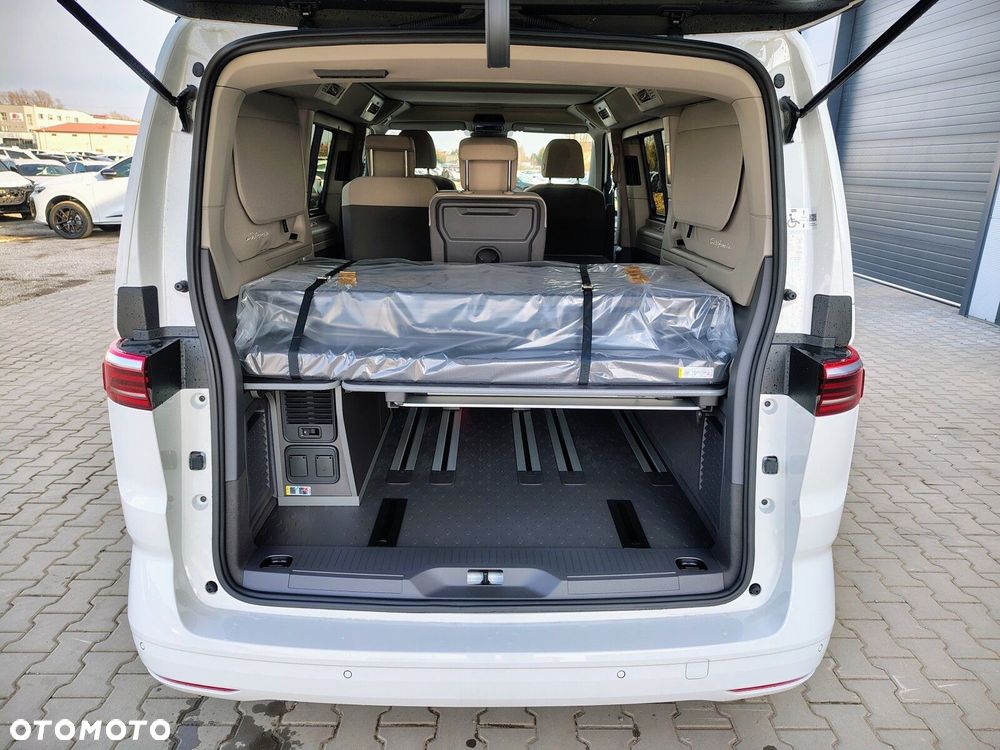 Volkswagen california Nowa California Beach silnik: 2,0 l TDI SCR 150 KM / skrzynia biegów: 7-biegowa DSG rozstaw osi: 3124 mm - 10