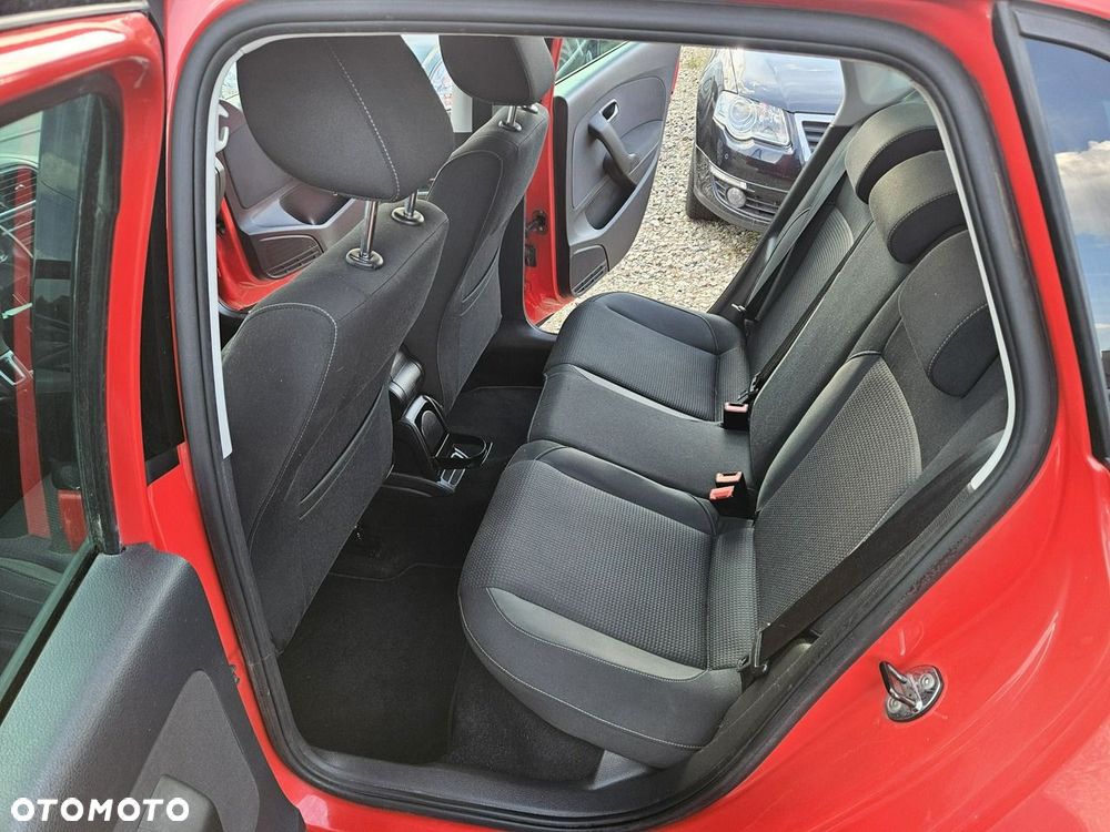 Volkswagen Polo - 9