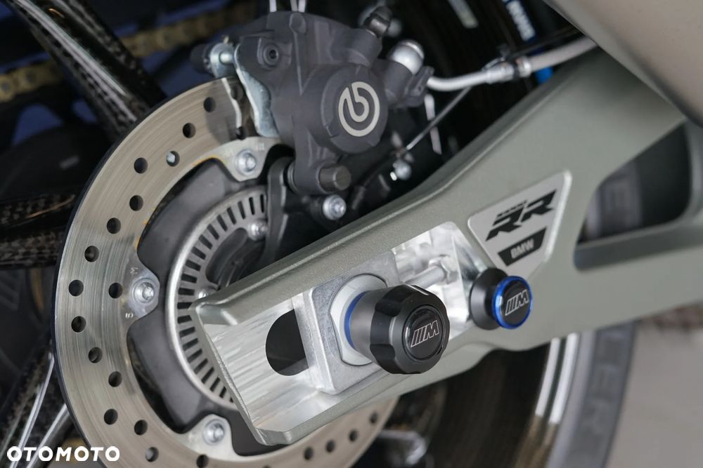 BMW S - 23