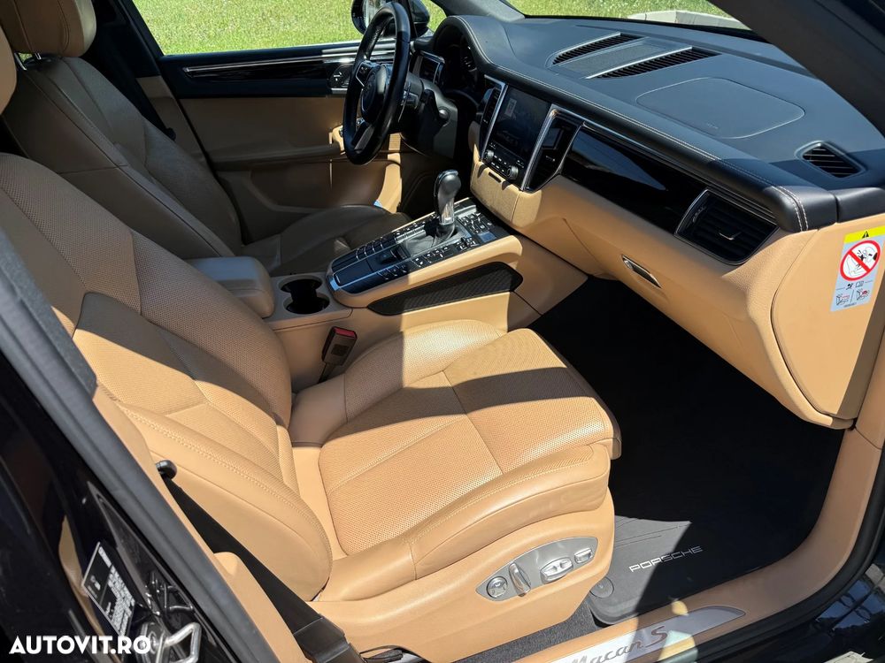 Porsche Macan - 11