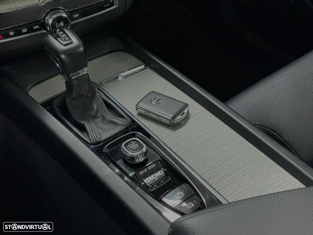 Volvo XC 60 - 25