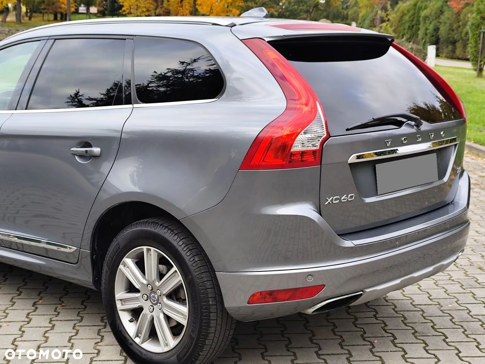 Volvo XC 60 T5 AWD Geartronic Summum - 10