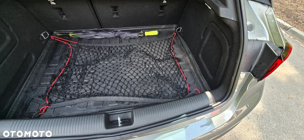 Opel Astra 1.4 T Enjoy S&S - 11