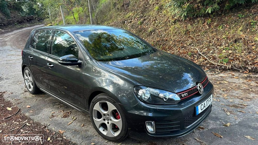 VW Golf 2.0 GTI DSG - 4