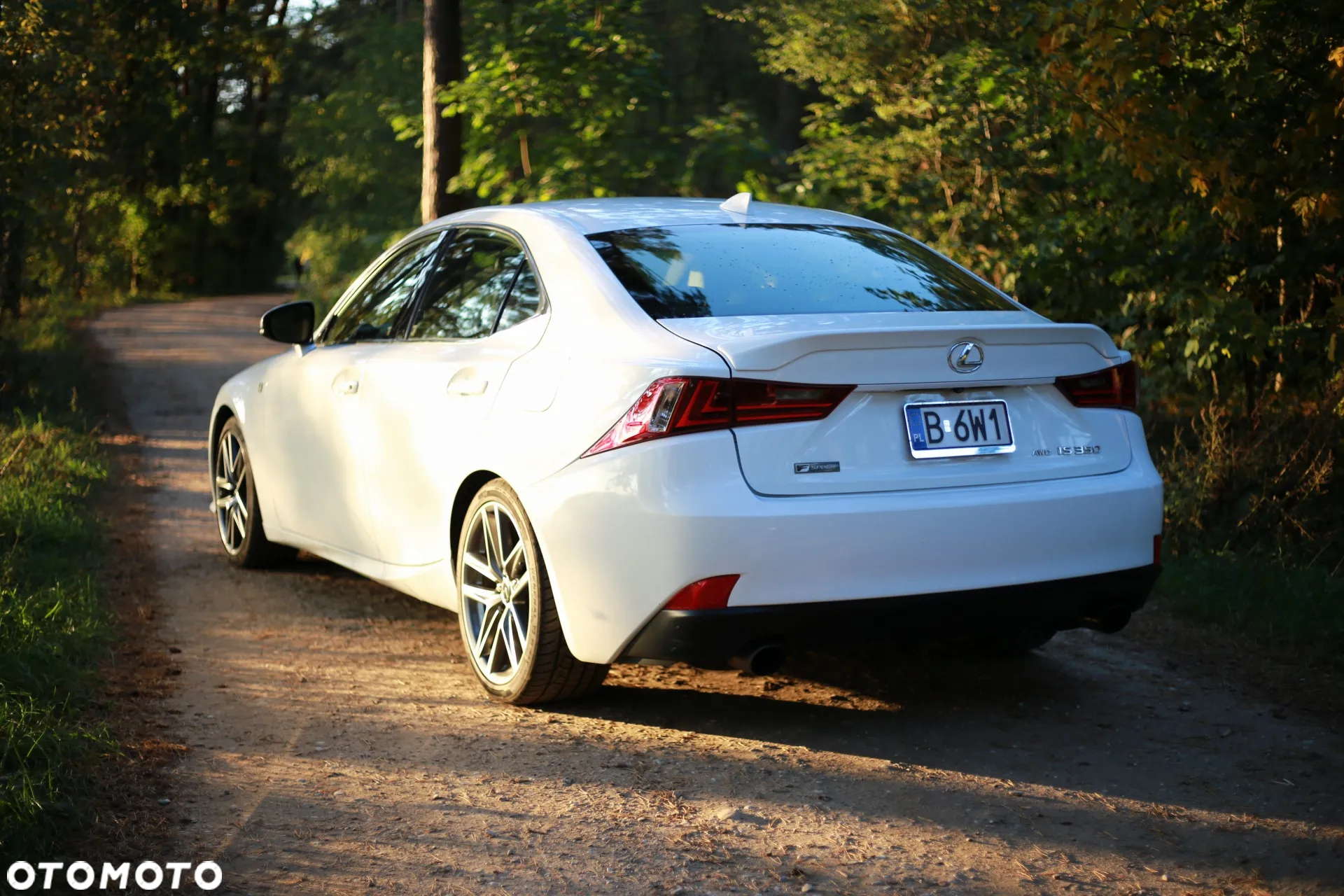 Lexus Inny - 3