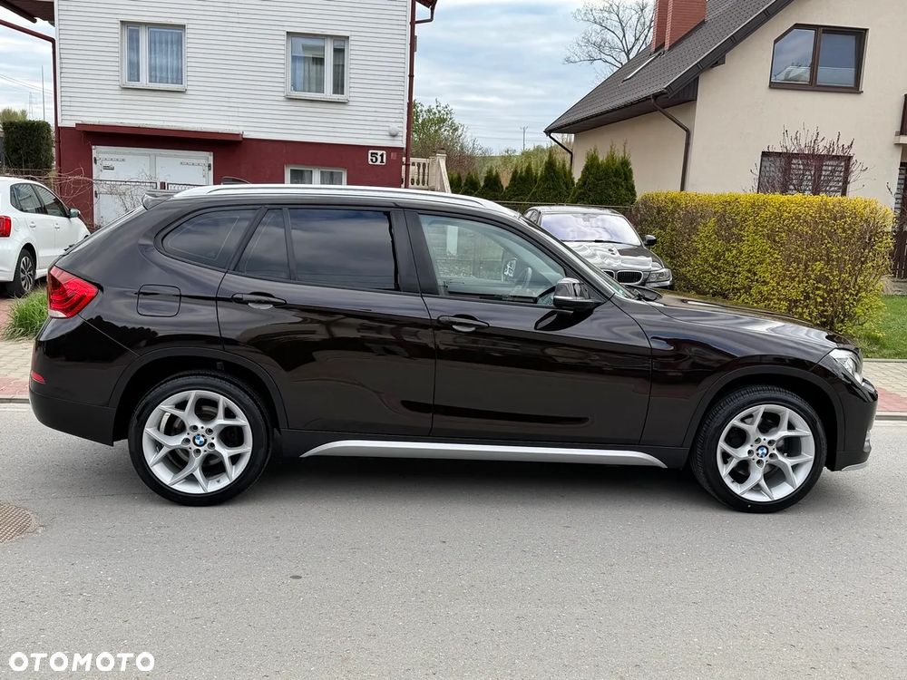 BMW X1 xDrive18d xLine - 12
