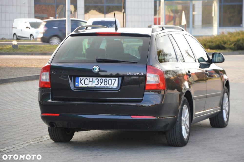 Skoda Octavia 1.6 TDI DPF Elegance - 12