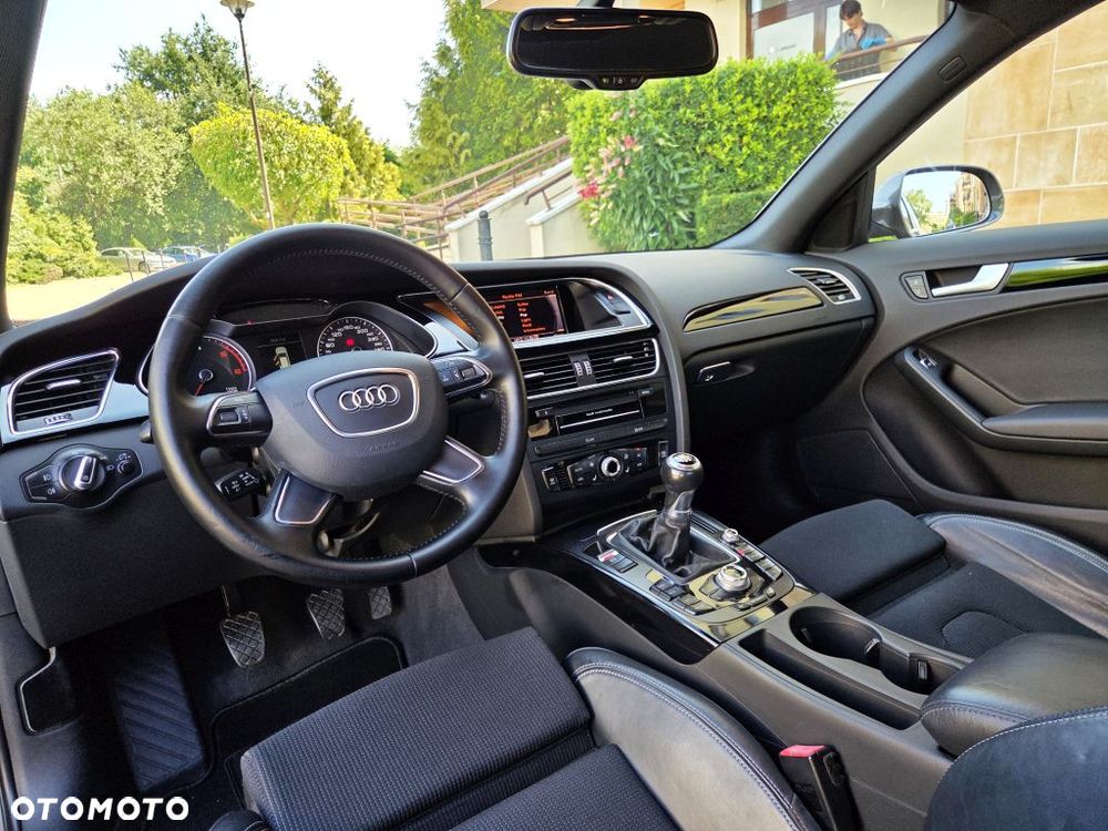 Audi A4 Limousine 2.0 TDI - 30