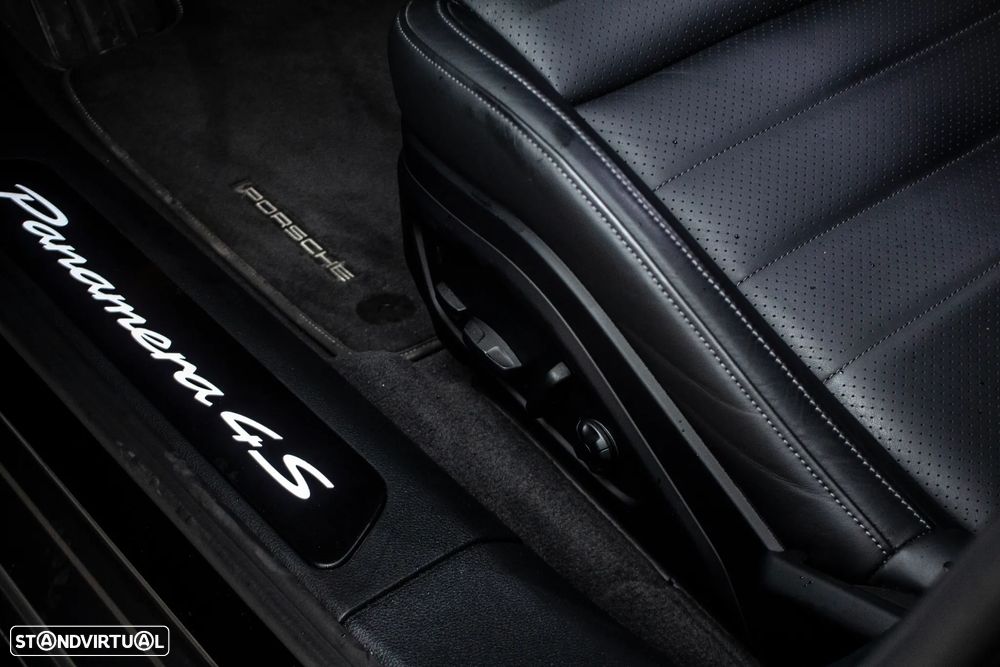 Porsche Panamera 4S E-Hybrid - 33