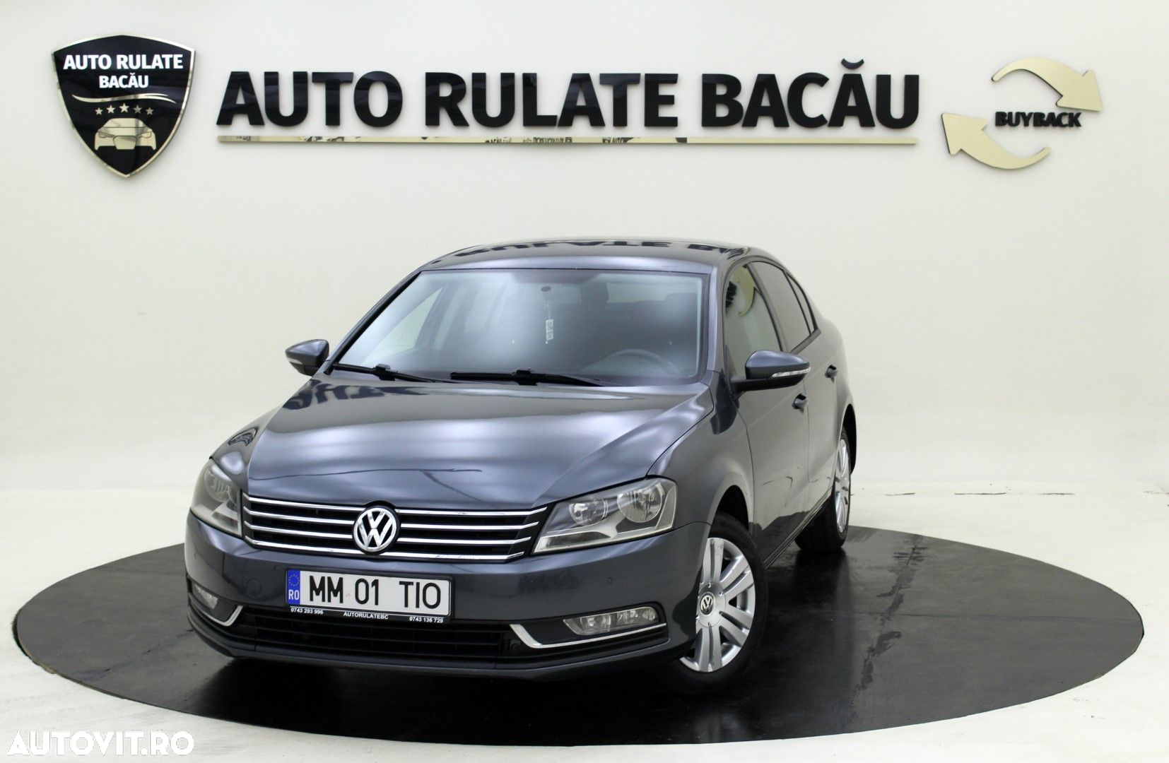 Volkswagen Passat - 2