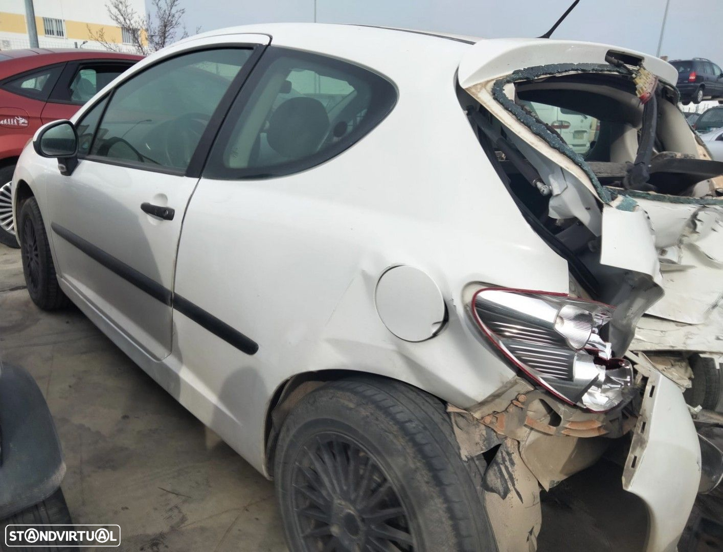 Peugeot 207 1.4 HDI de 2007 disponível para peças - 5