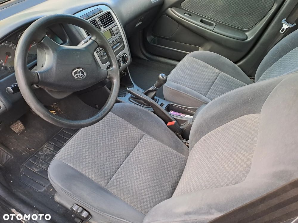 Toyota Avensis 1.6 VVT-i 110KM skrzynia biegów - 10