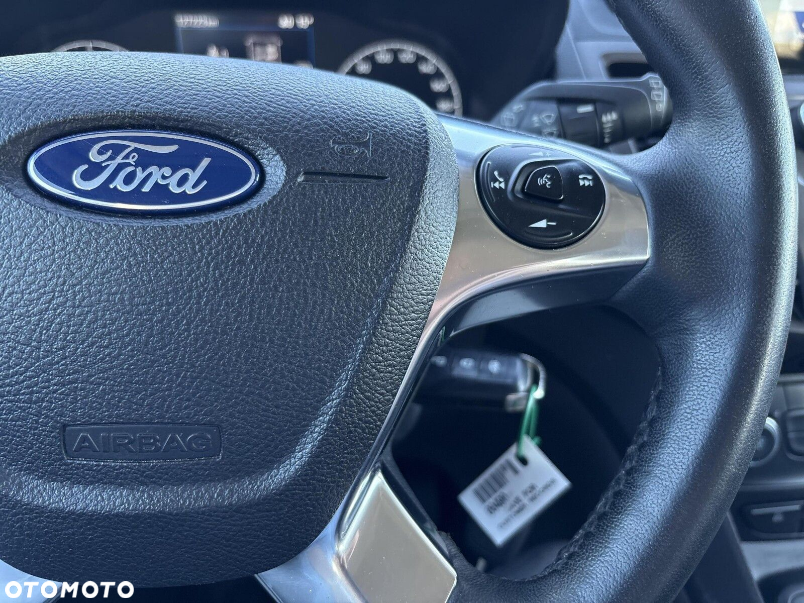 Ford Transit Connect - 17