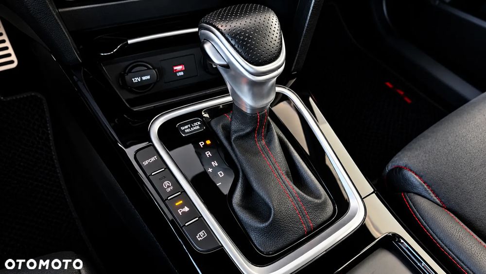 Kia ProCeed 1.6 T-GDI DCT7 OPF GT - 17