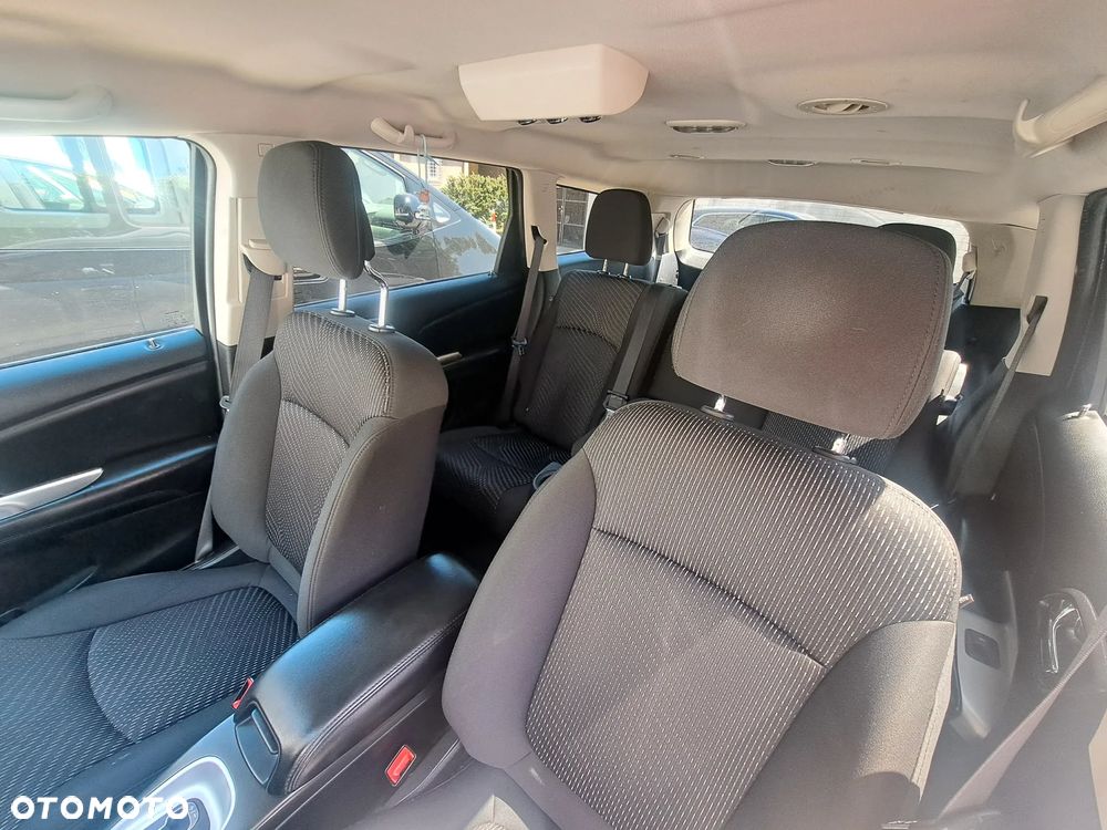 Dodge Journey - 12