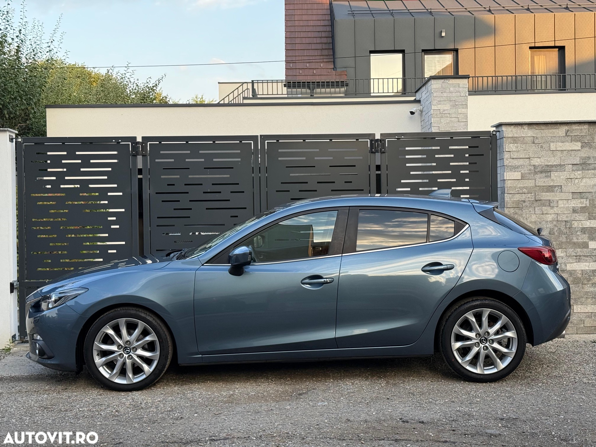 Mazda 3 SKYACTIV-G 120 Exclusive-Line - 24