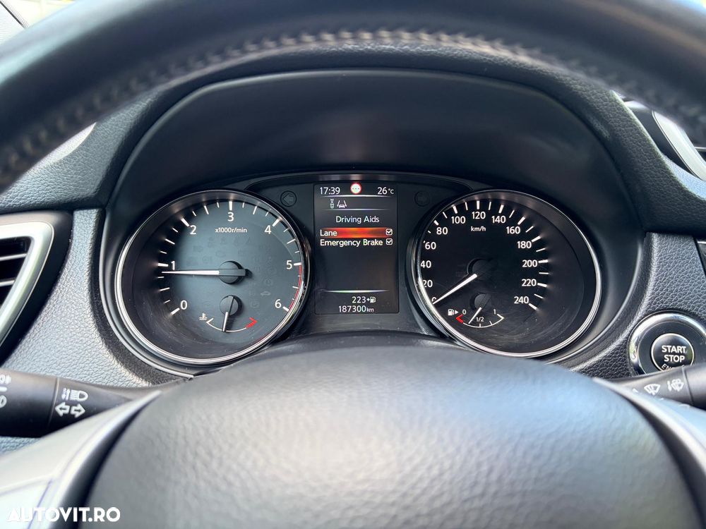 Nissan Qashqai 1.5 DCI Start/Stop N-Connecta - 37