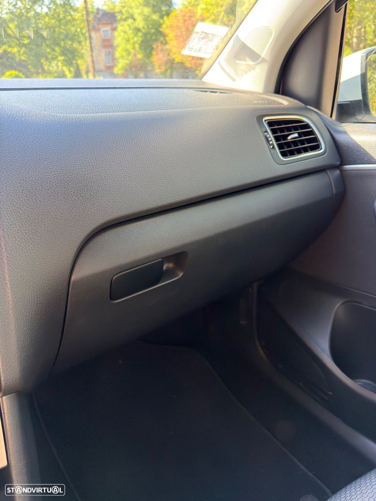 VW Polo 1.2 TSi (Blue Motion ) DSG Highline - 24