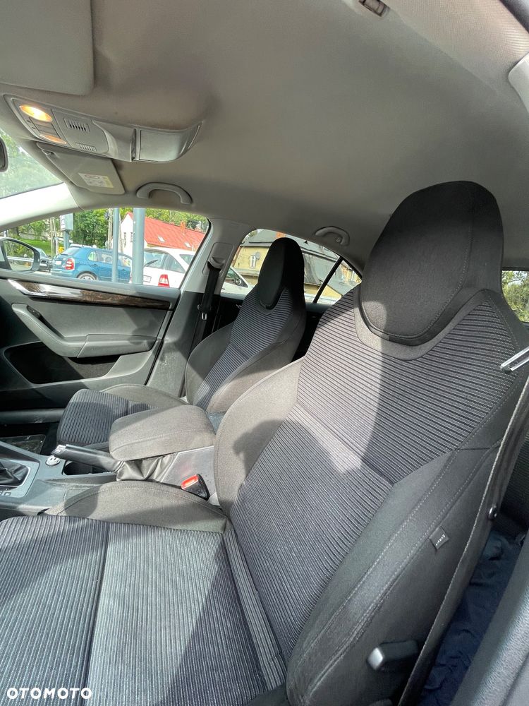 Skoda Octavia 1.6 TDI DPF DSG Sport Edition - 8