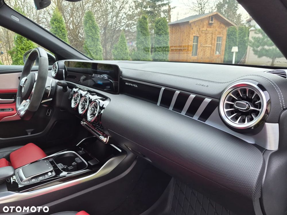 Mercedes-Benz Klasa A AMG 35 4Matic AMG Speedshift DCT 7G - 15