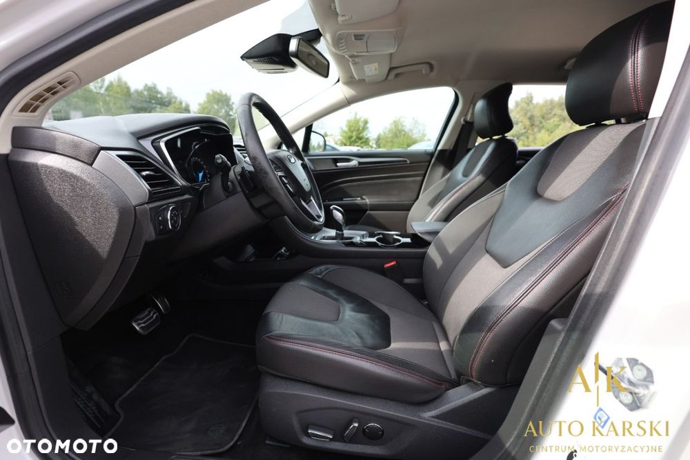 Ford Mondeo - 33