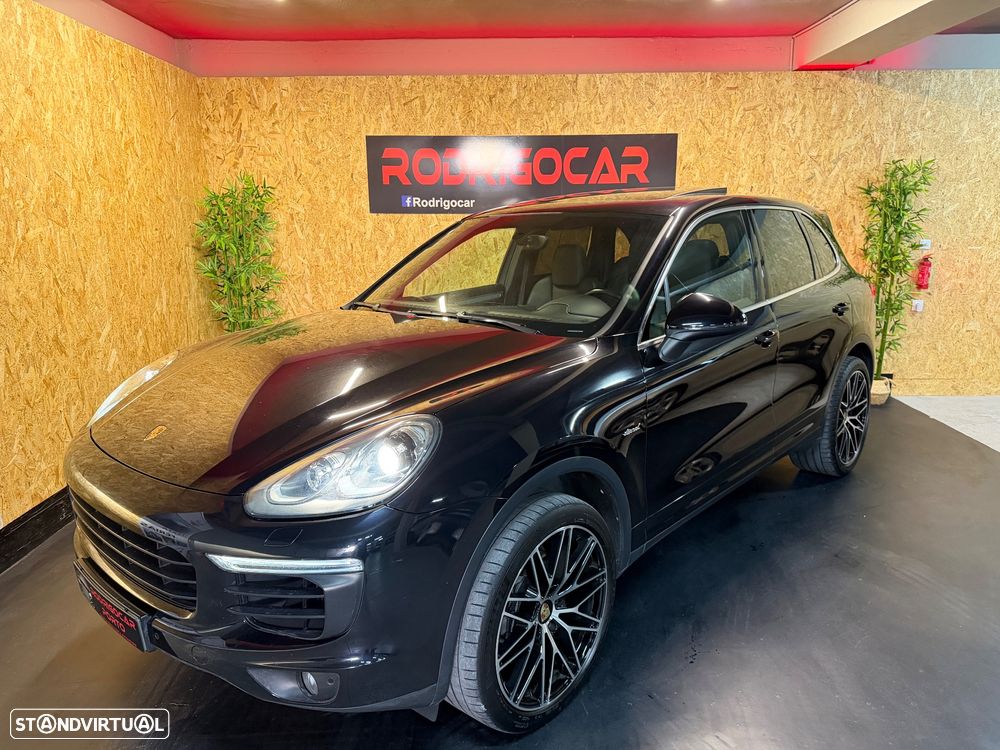 Porsche Cayenne 3.0 V6 - 2