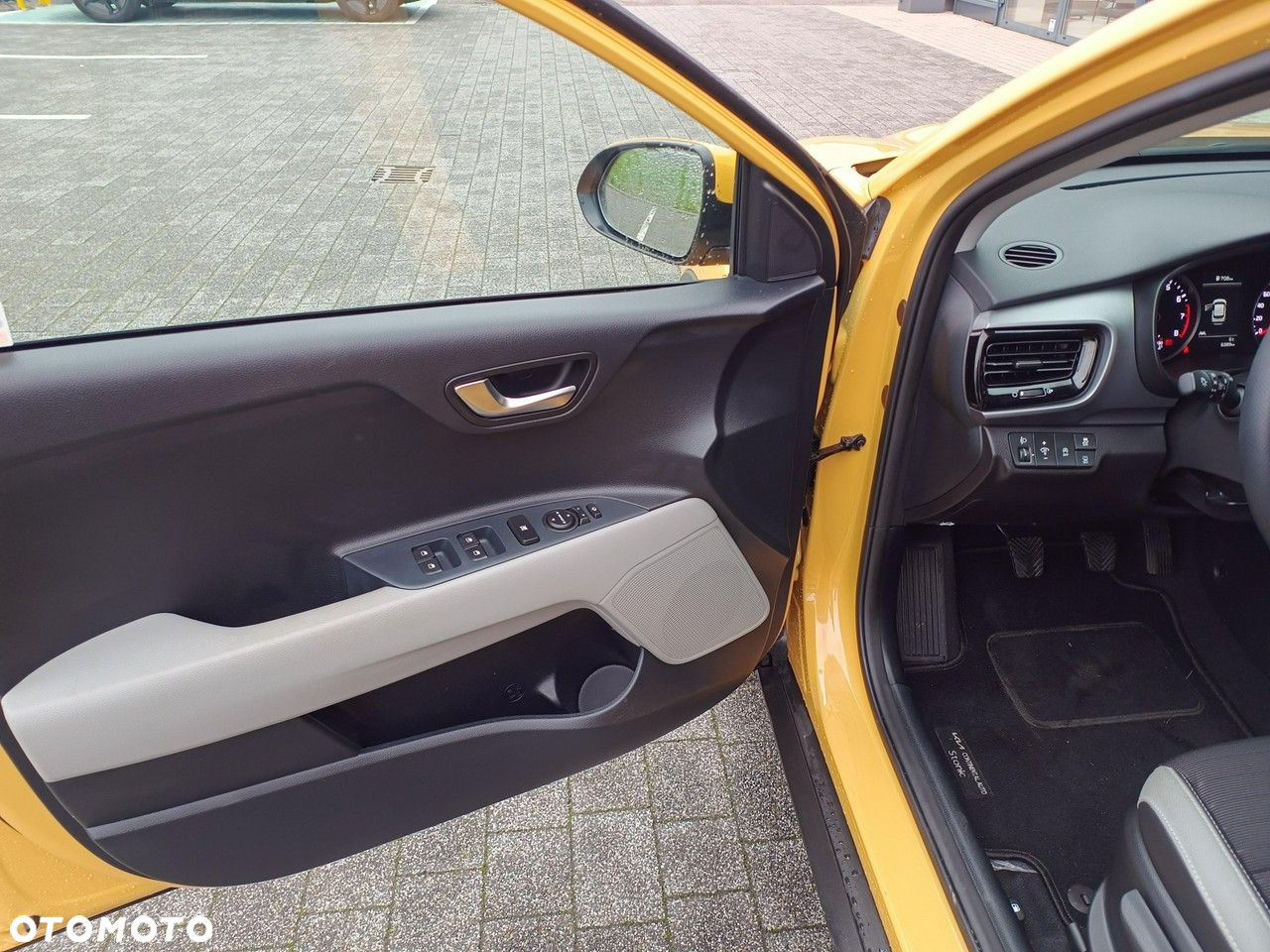 Kia Stonic - 12