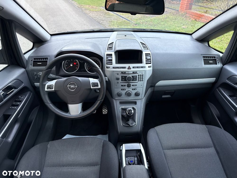 Opel Zafira 2.0 Turbo Sport - 19