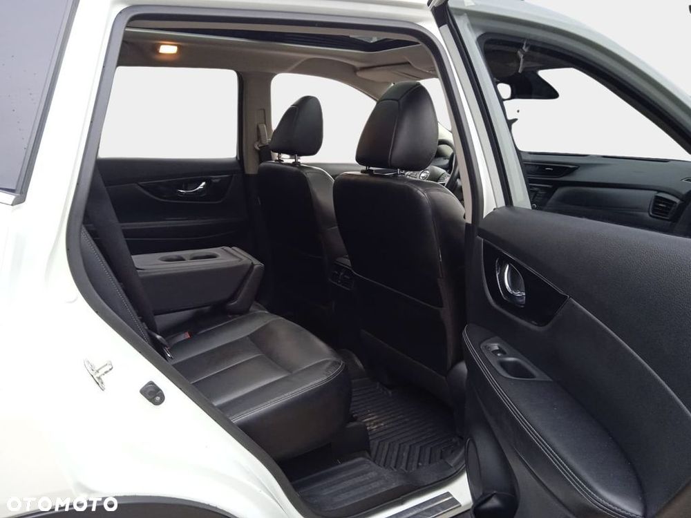 Nissan X-Trail 2.0 dCi Tekna 4WD Xtronic - 35
