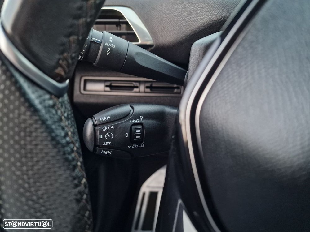 Peugeot 3008 1.2 PureTech GT Line - 20