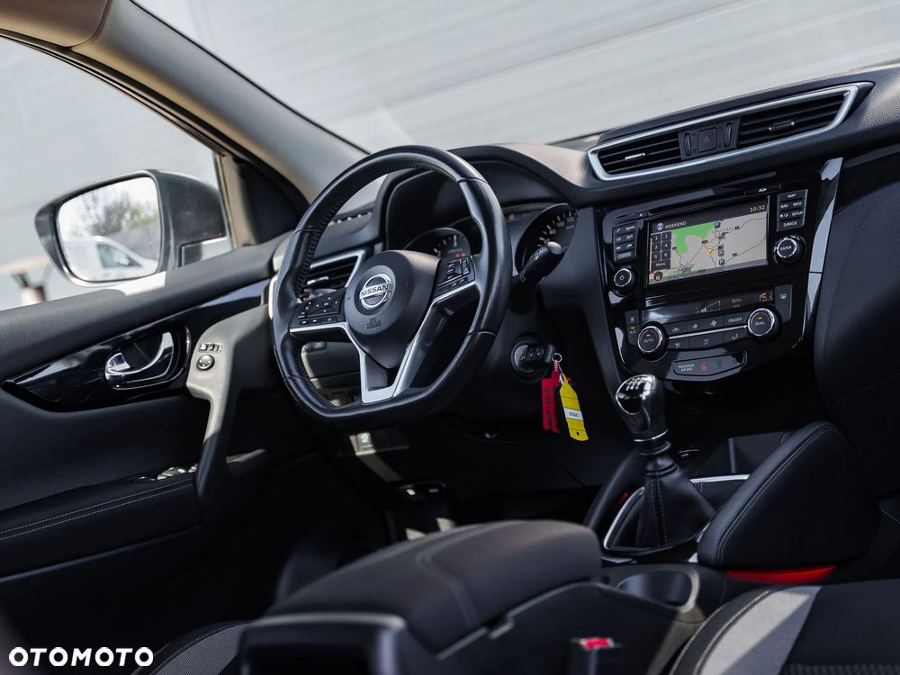 Nissan Qashqai 1.5 dCi N-Connecta - 18