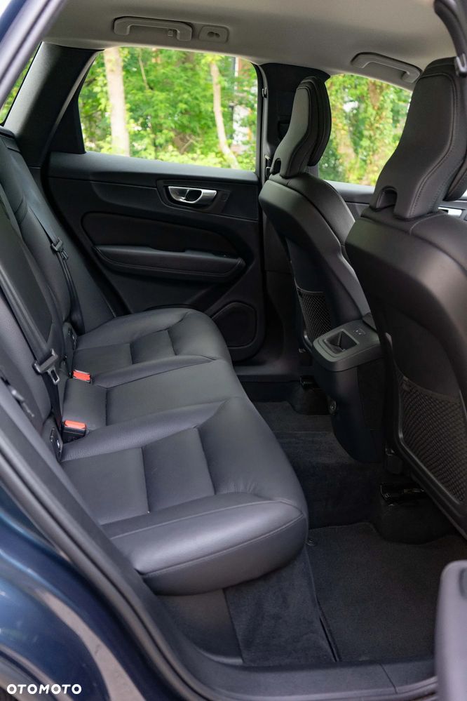Volvo XC 60 B4 D Core - 15