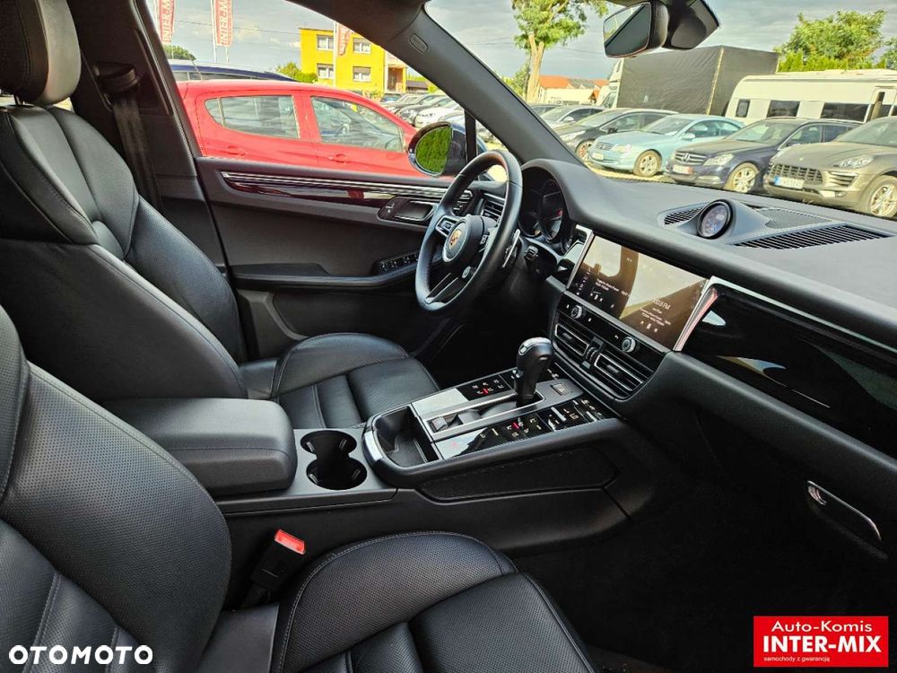 Porsche Macan - 40