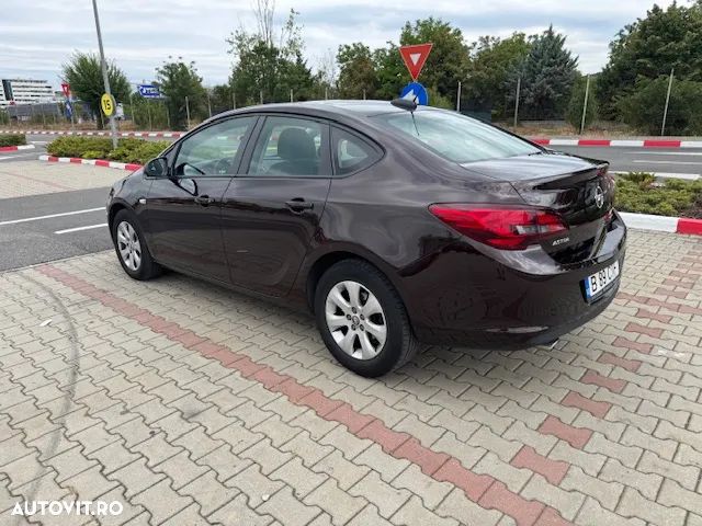 Opel Astra 1.4 ECOTEC Turbo Enjoy - 4