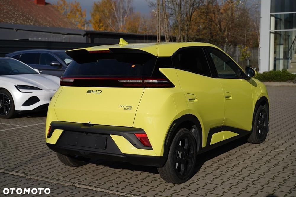 BYD Dolphin - 4