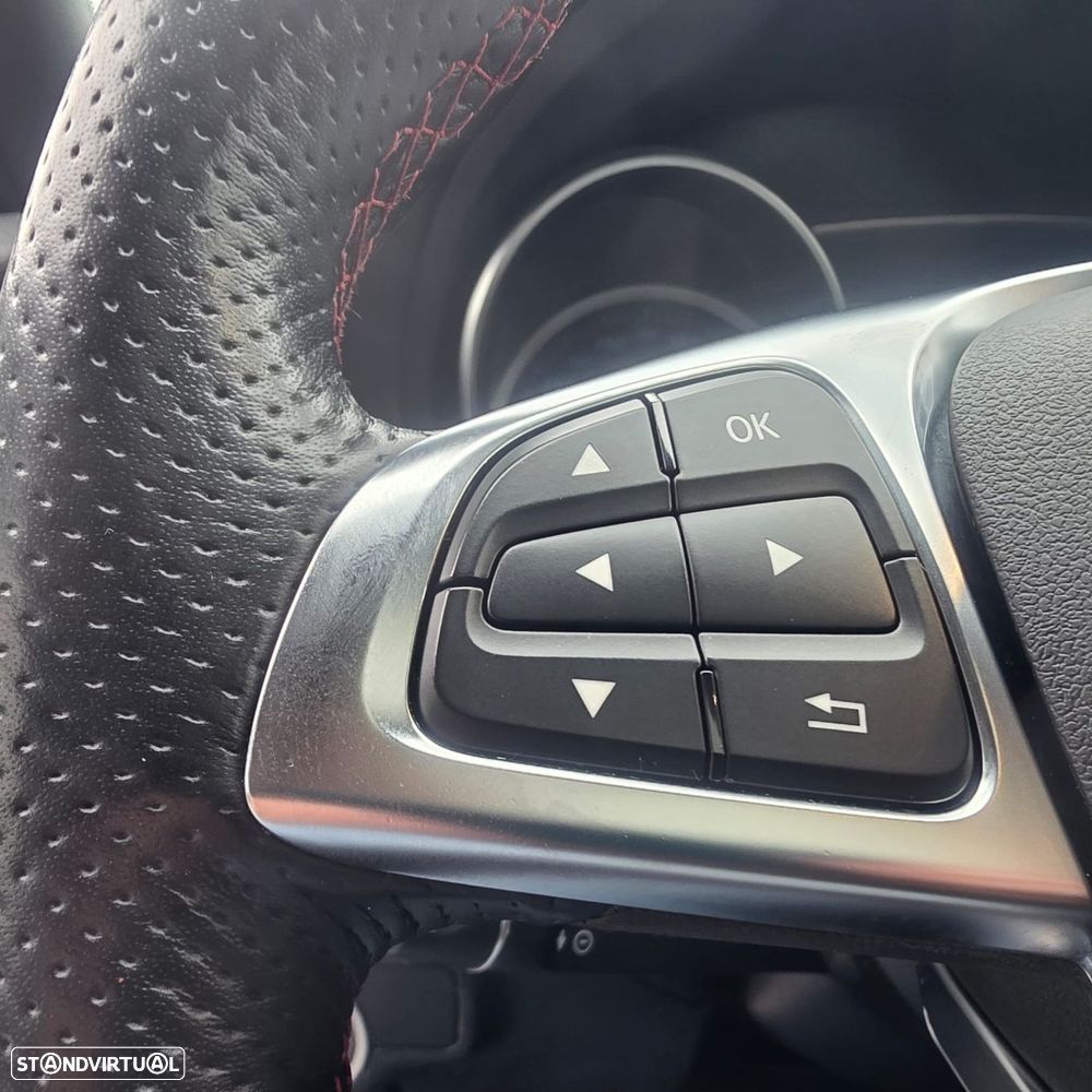 Mercedes-Benz A 180 7G-DCT AMG Line - 21