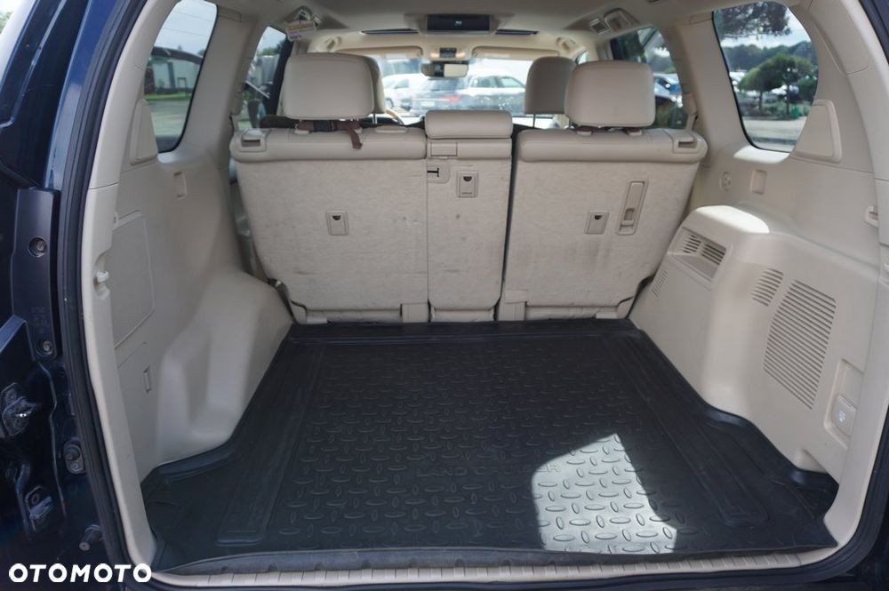 Toyota Land Cruiser - 24