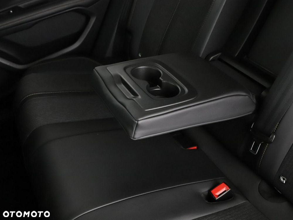 Peugeot 3008 HDi 150 Allure - 39