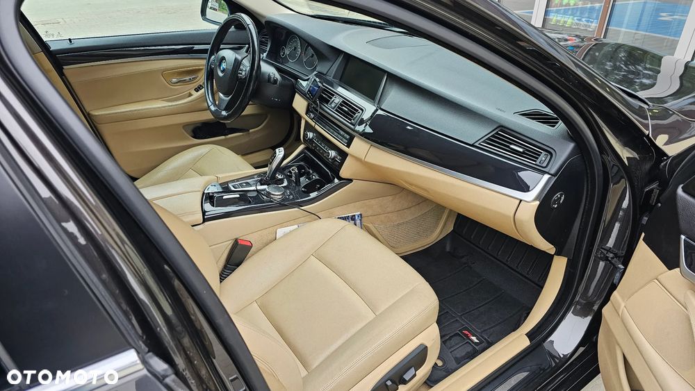 BMW Seria 5 520d - 5