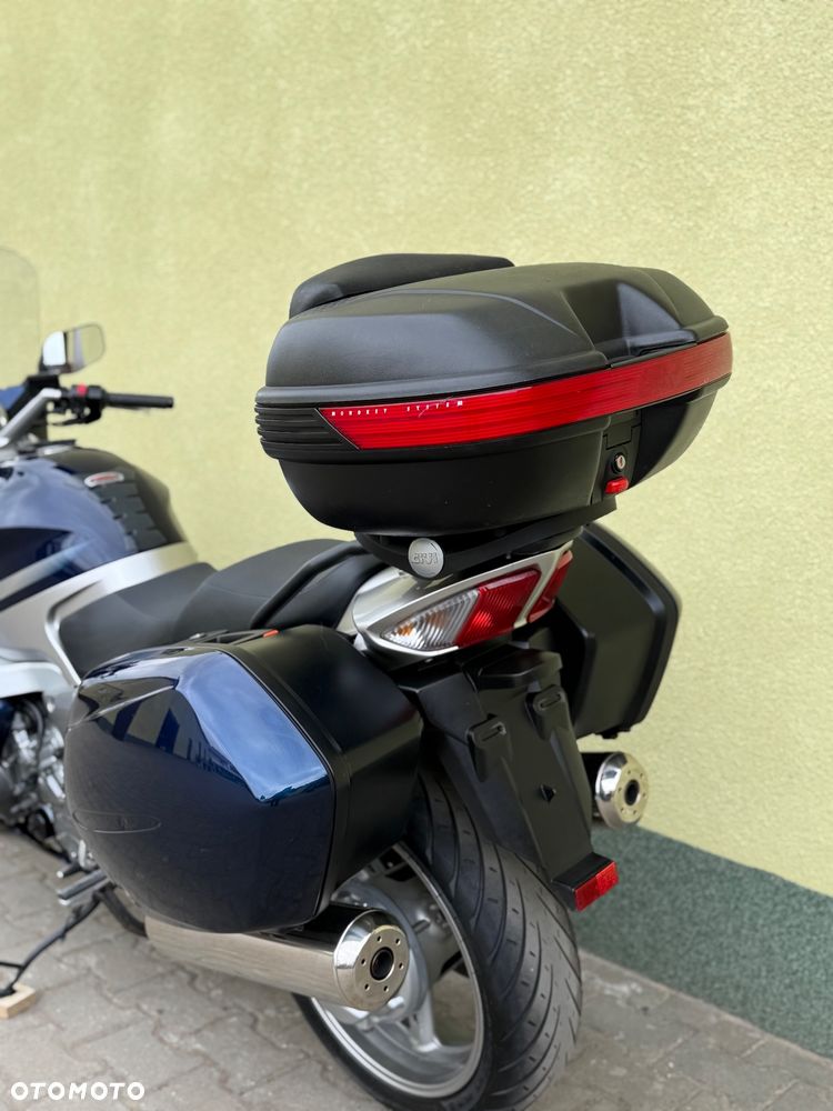 Yamaha FJR - 19