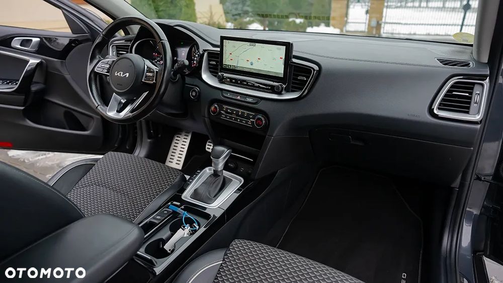 Kia XCeed 1.6 CRDi Eco-Dynamics+(48V Mild-Hybrid) DCT7 SPIRIT - 29