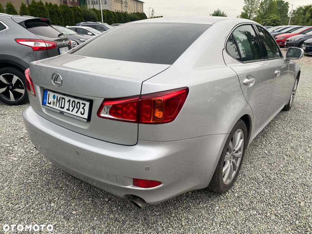 Lexus IS 250 Prestige - 12