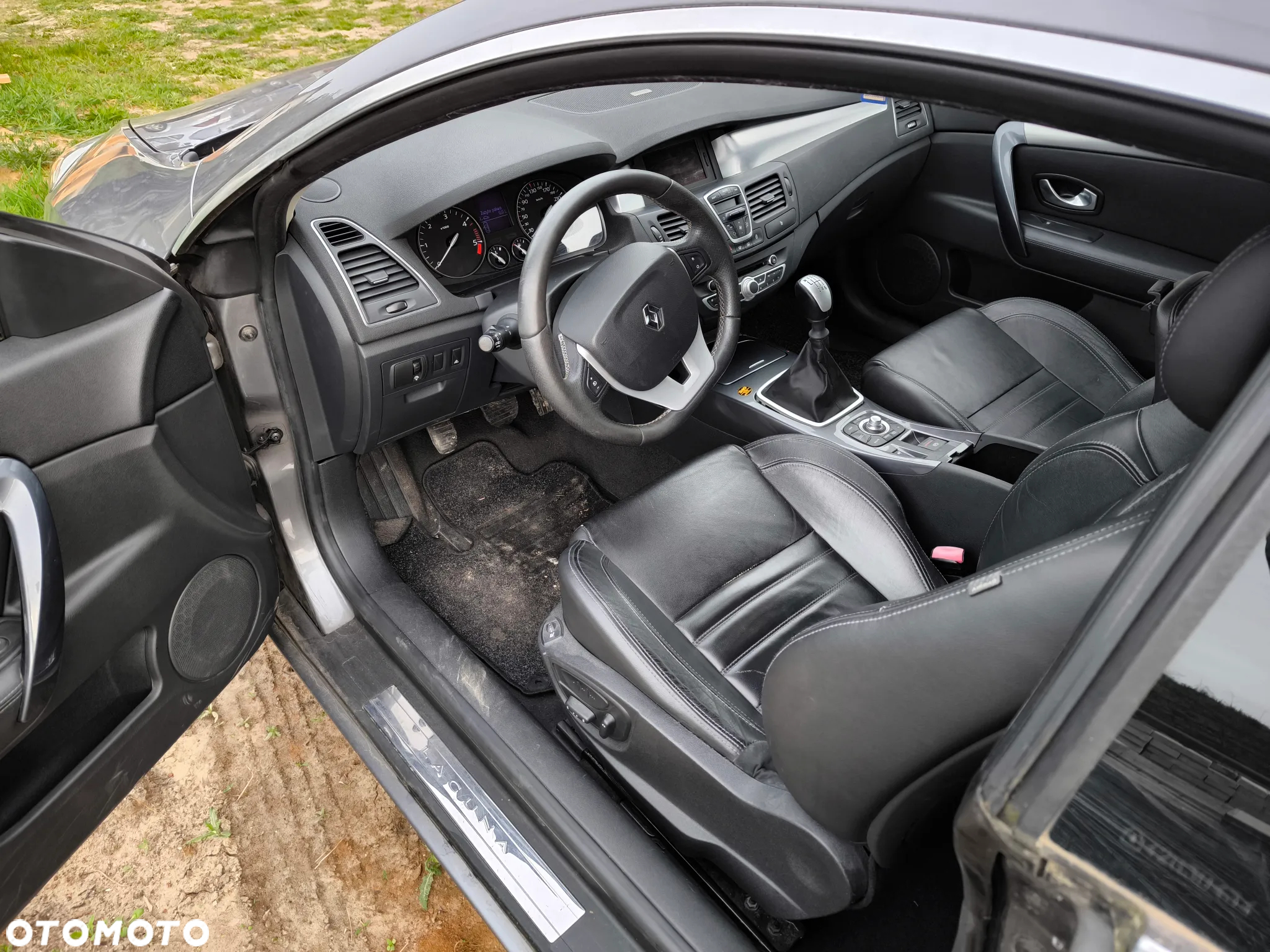 Renault Laguna Coupe dCi 150 FAP - 5