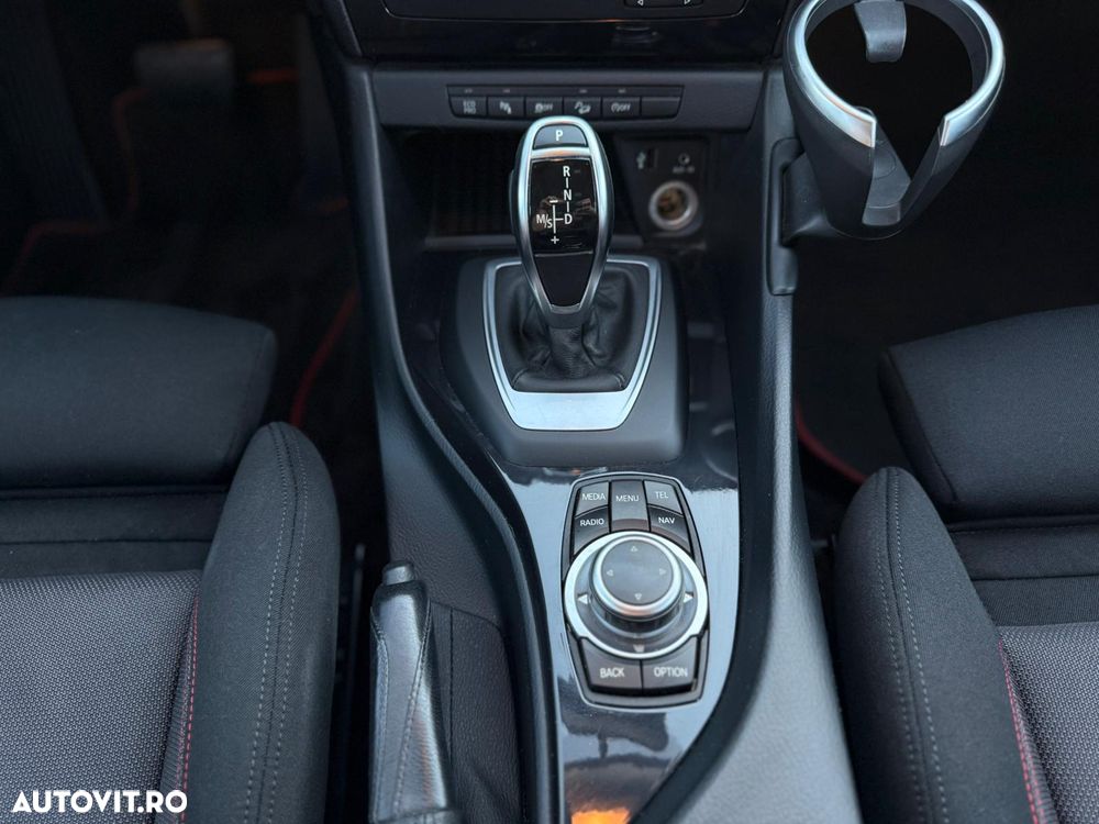 BMW X1 xDrive18d Aut. Sport Line - 7