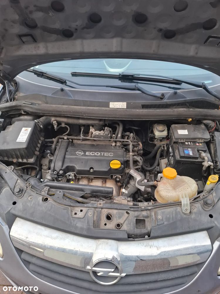 Opel Corsa 1.2 16V Enjoy - 11