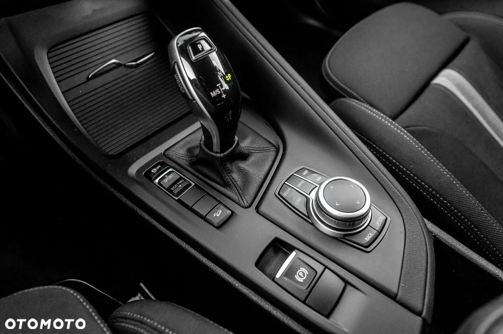 BMW X1 xDrive20d Sport Line sport - 34