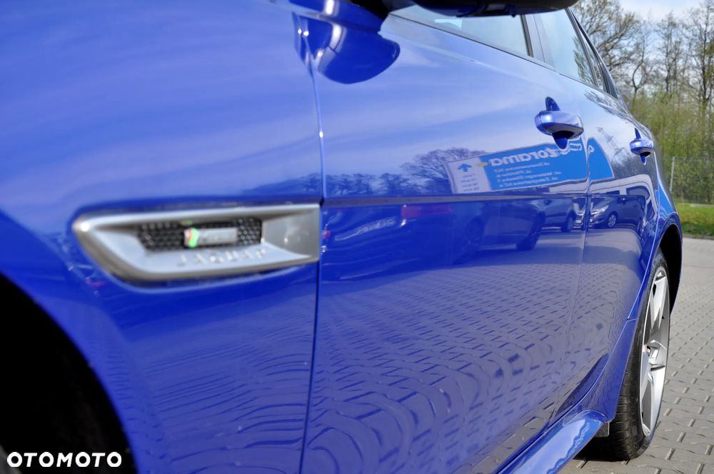 Jaguar XE 2.0 D AWD R-Sport - 19