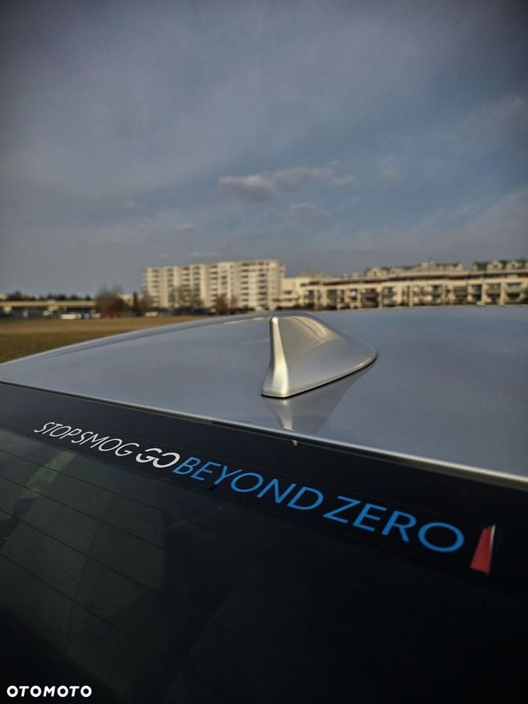 Toyota Camry 2.5 Hybrid Comfort CVT - 18